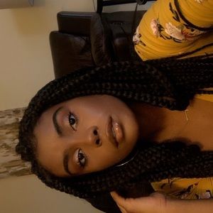 Meet your Posher, Brianna